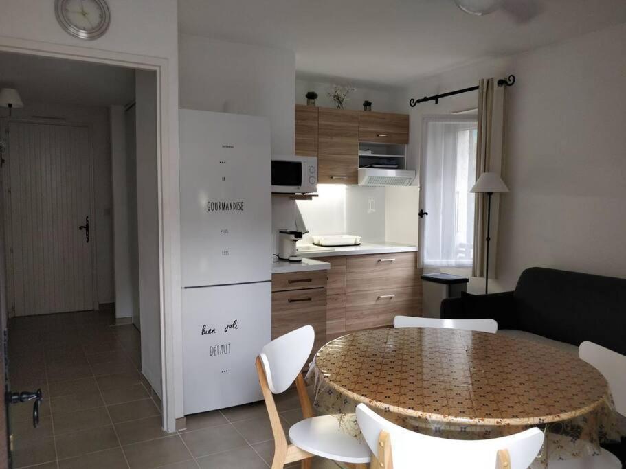 St Raphael 37M2, Piscine, Wifi, Commerces Mer 5Mn A Pieds Saint-Raphaël 外观 照片